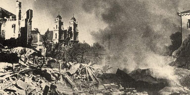 Surviving the Siege: A Young Girl’s Harrowing Tale of Minsk in WWII