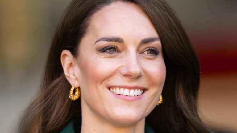 Princess Kate Stuns in Vintage Baker Boy Cap for Her 44th Birthday Celebration