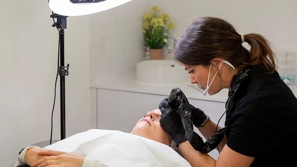 83341e349db3 monicaaranguezmicro eyebrows madrid