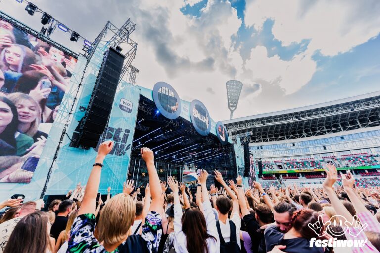 FESTIWOW Minsk: Elevate Your Festival Vibe with Exclusive Headliner Merch!