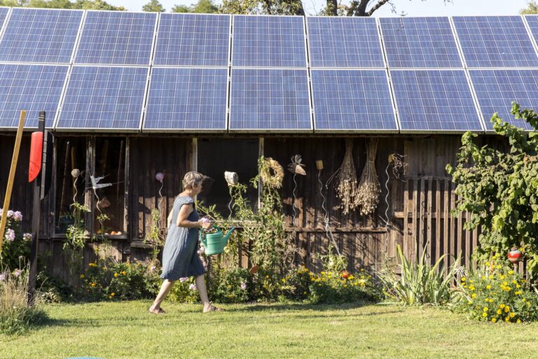 This solar panel expert answers their 5 most commonly asked questions