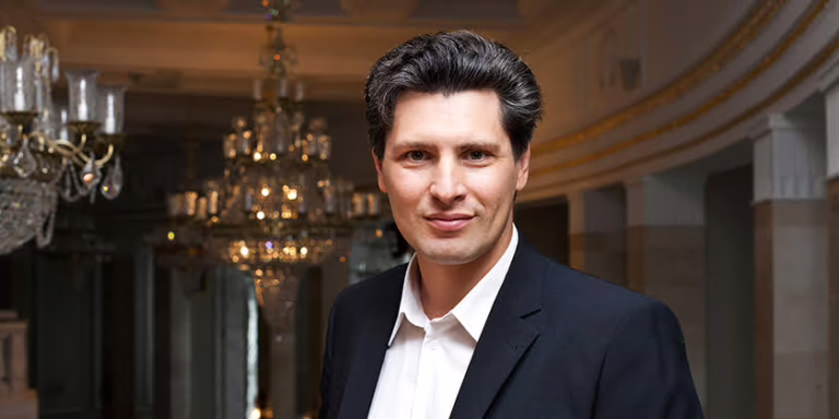 Vladimir Gromov: The Opera Star Who Could Have Been Anything