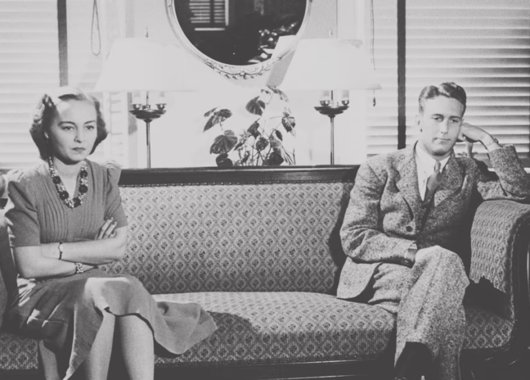 9 Signs Your Partner is Emotionally Draining You
