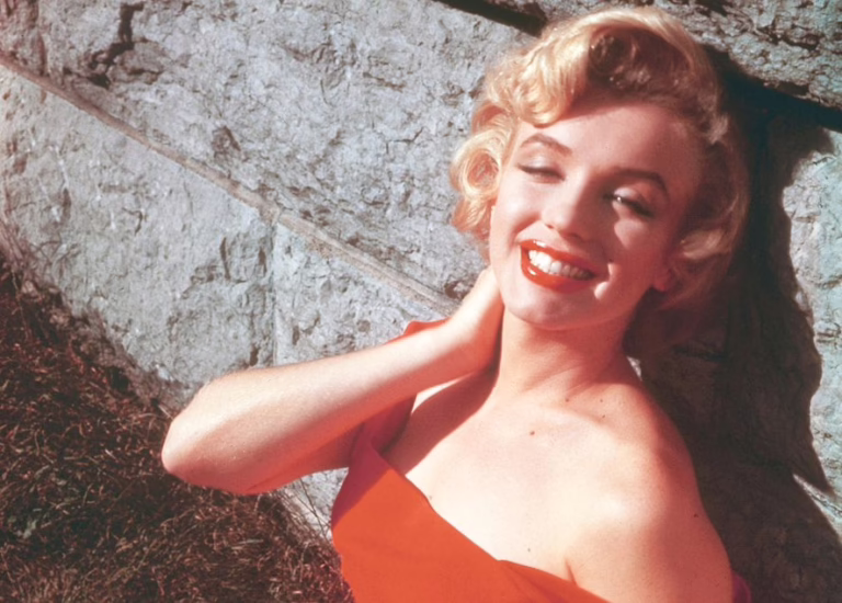 How to Dress Like a Star: Iconic Marilyn Monroe Styles