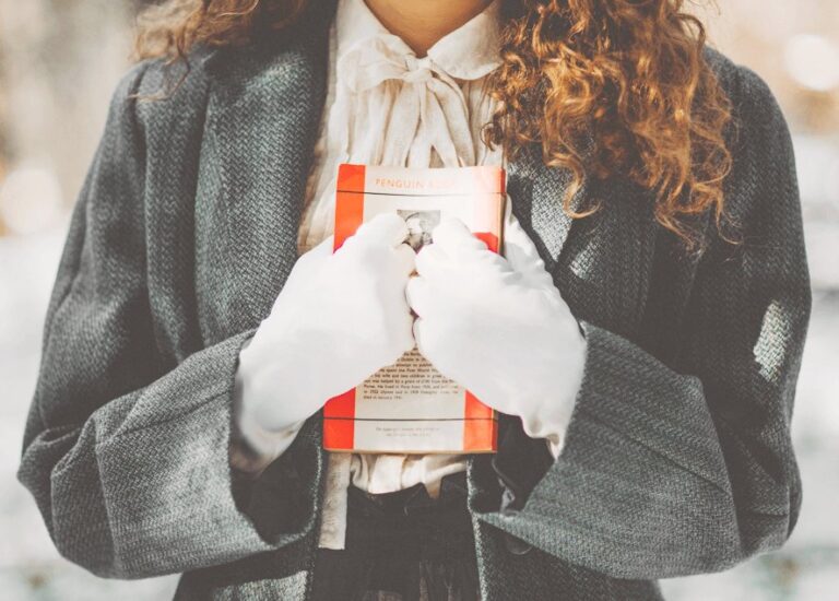 5 Captivating and Empowering Books Written by Women