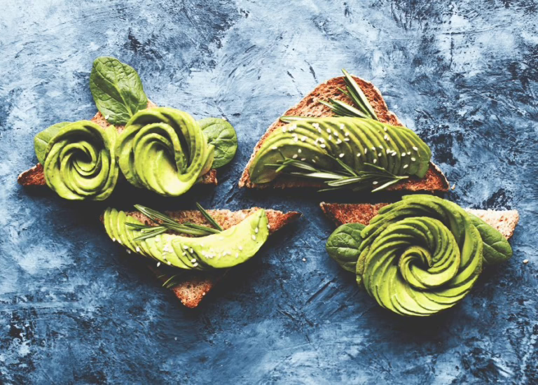 Boost Your Health: 6 Superfood-Packed Breakfast and Snack Recipes