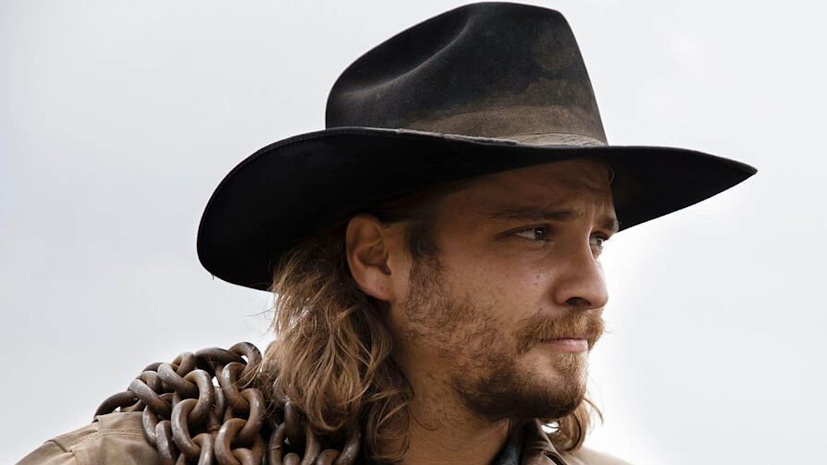 b311aad841b4 luke grimes yellowstone