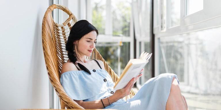 Top Summer Reads: A Curated Book List for Your Vacation