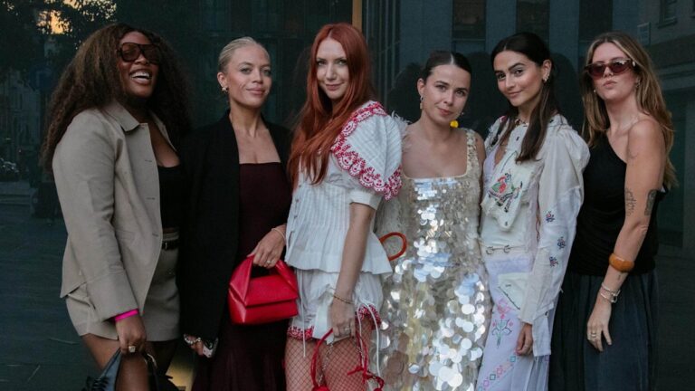 Fashionable and Achievable: Your New Year’s Resolutions for a Stylish 2026