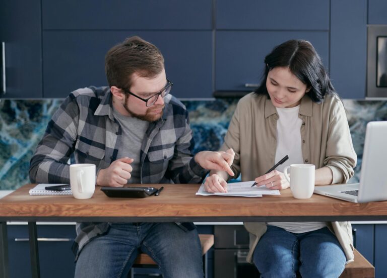 Mastering Family Finances: Avoid Conflicts with Smart Spending Strategies