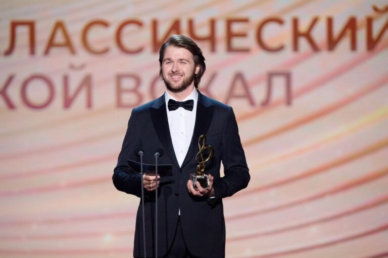 Ivan Gyngazov: Mastering the Role of Otello in Opera