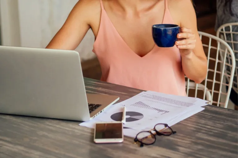 23 Best Early Morning Remote Jobs to Kickstart Your Day (Work from Home!)