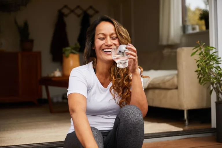 9 Powerful Reasons You Should Drink More Water Every Day
