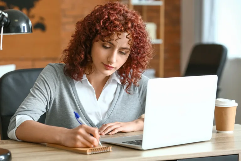 How These Women Built 6-Figure Careers Writing Resumes From Home