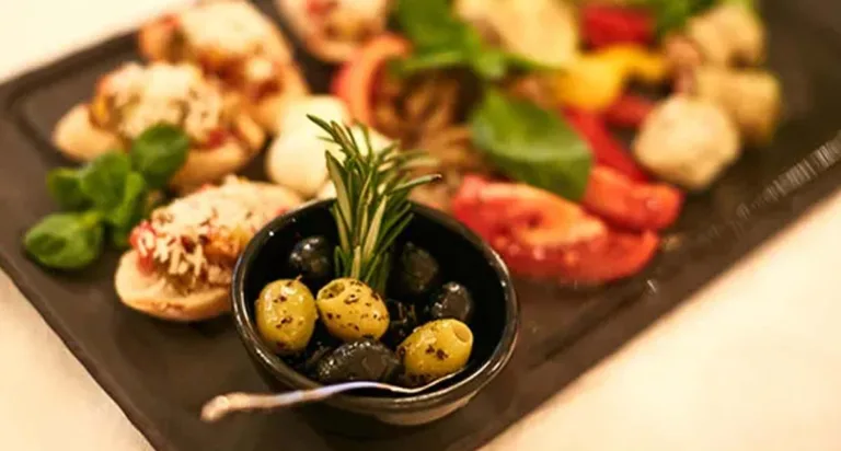 Crostini Recipe with Roasted Vegetables and Smoked Mozzarella