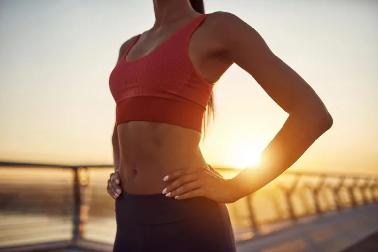 5 Powerful Waist-Slimming Exercises for a Toned, Hourglass Figure