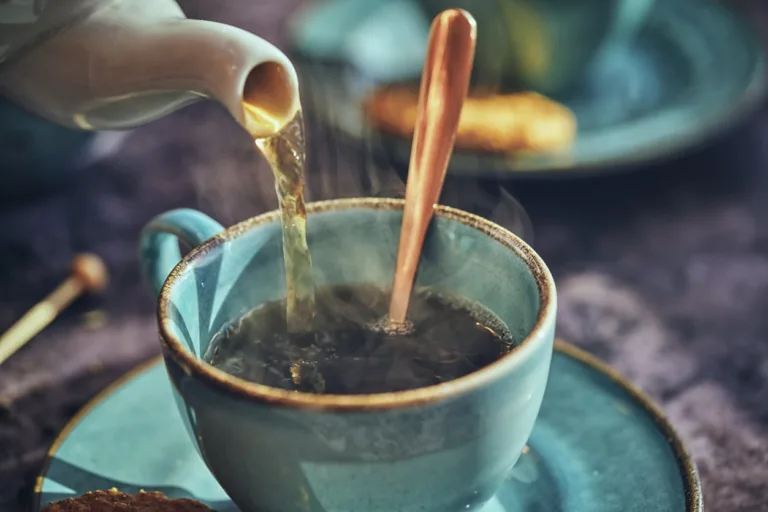 5 Teas to Balance Your Hormones Naturally