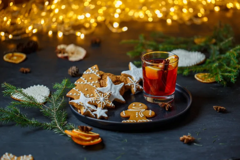 12 Festive Holiday Cocktails to Spice Up Your Christmas Celebrations