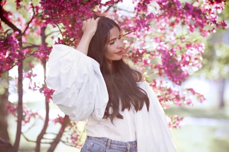 Puff Sleeve Tops Are Back: How to Wear This Feminine Trend with Modern Style