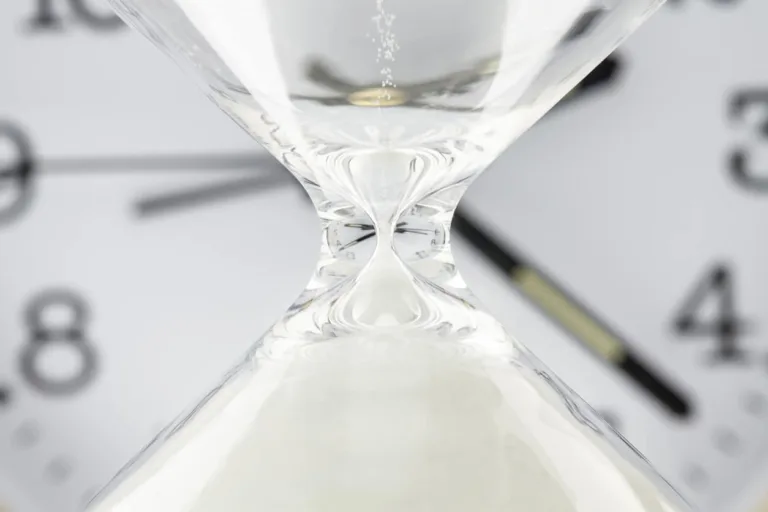 Can Senolytics Slow Down Aging? The Science Behind These Anti-Aging Powerhouses
