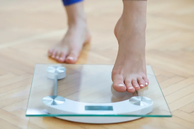 How Fast Can You Lose 30 Pounds? A Comprehensive Guide
