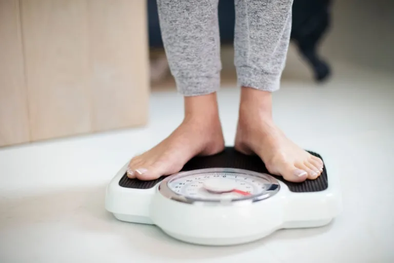 4 Smart Ways to Track Your Fitness Progress Without a Scale