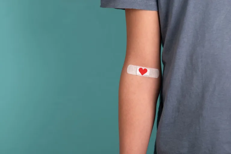 At-Home Blood Tests: The Easy Way to Track Your Health Without the Hassle