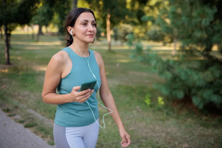 The Secret to a Stronger Heart: Why Your Walking Style Matters More Than Steps